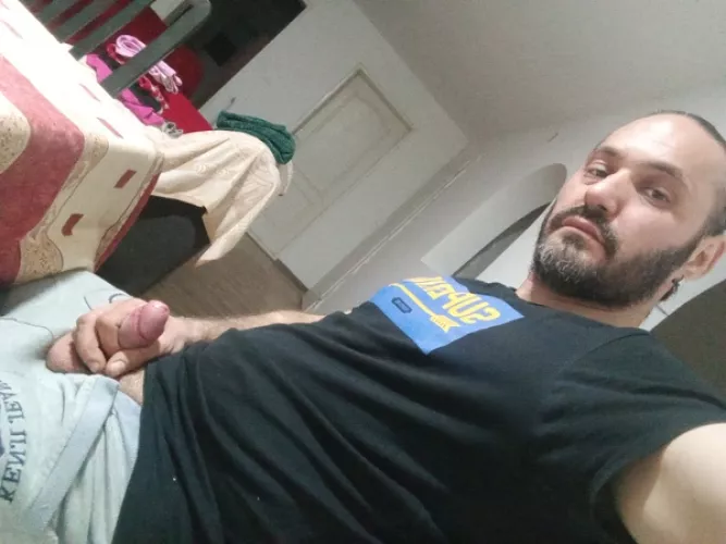 i hope i fit here, check my profile and sub for free by Mysterious-Yak1250