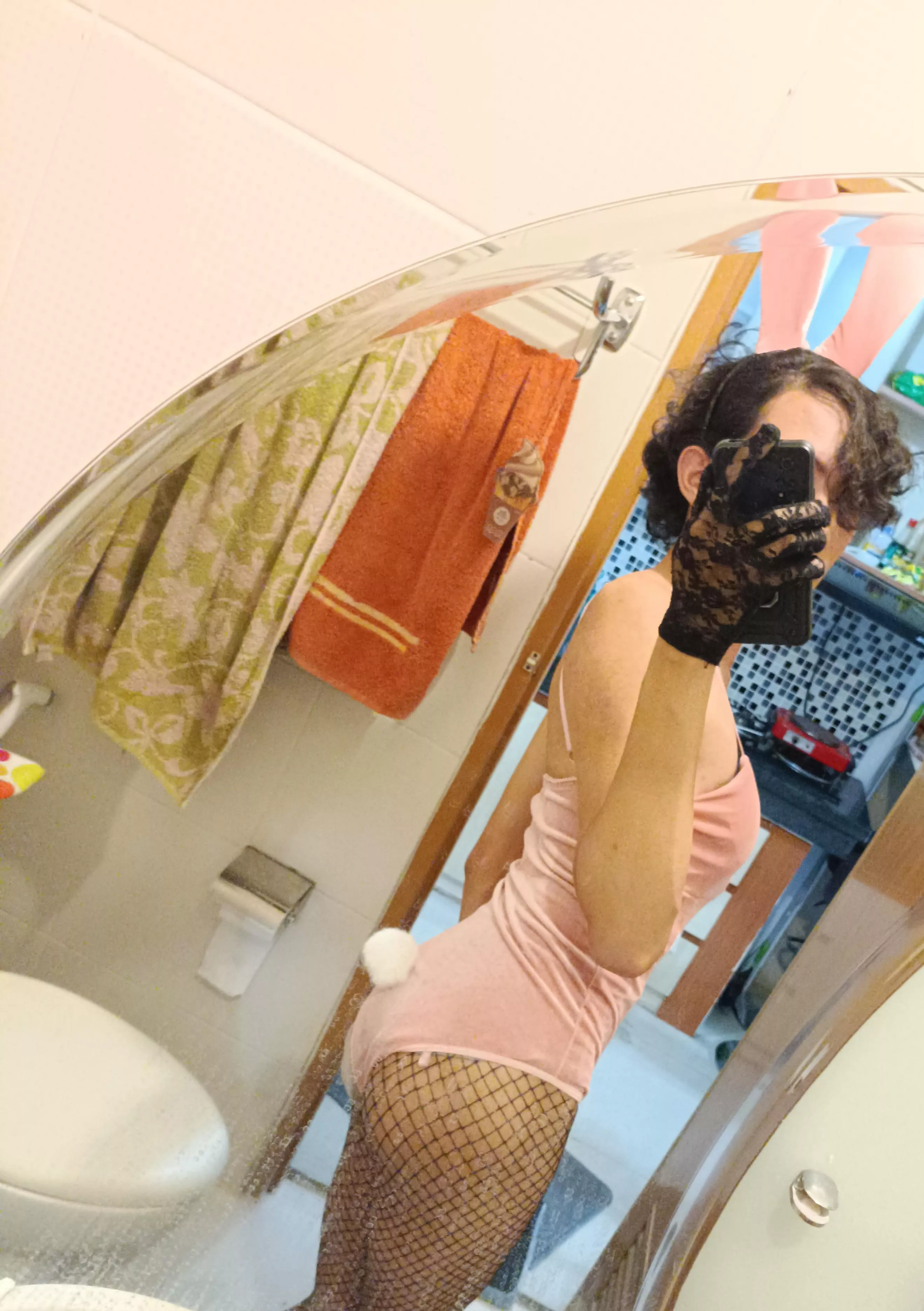 trick or treat 👻 posted by icalldebs