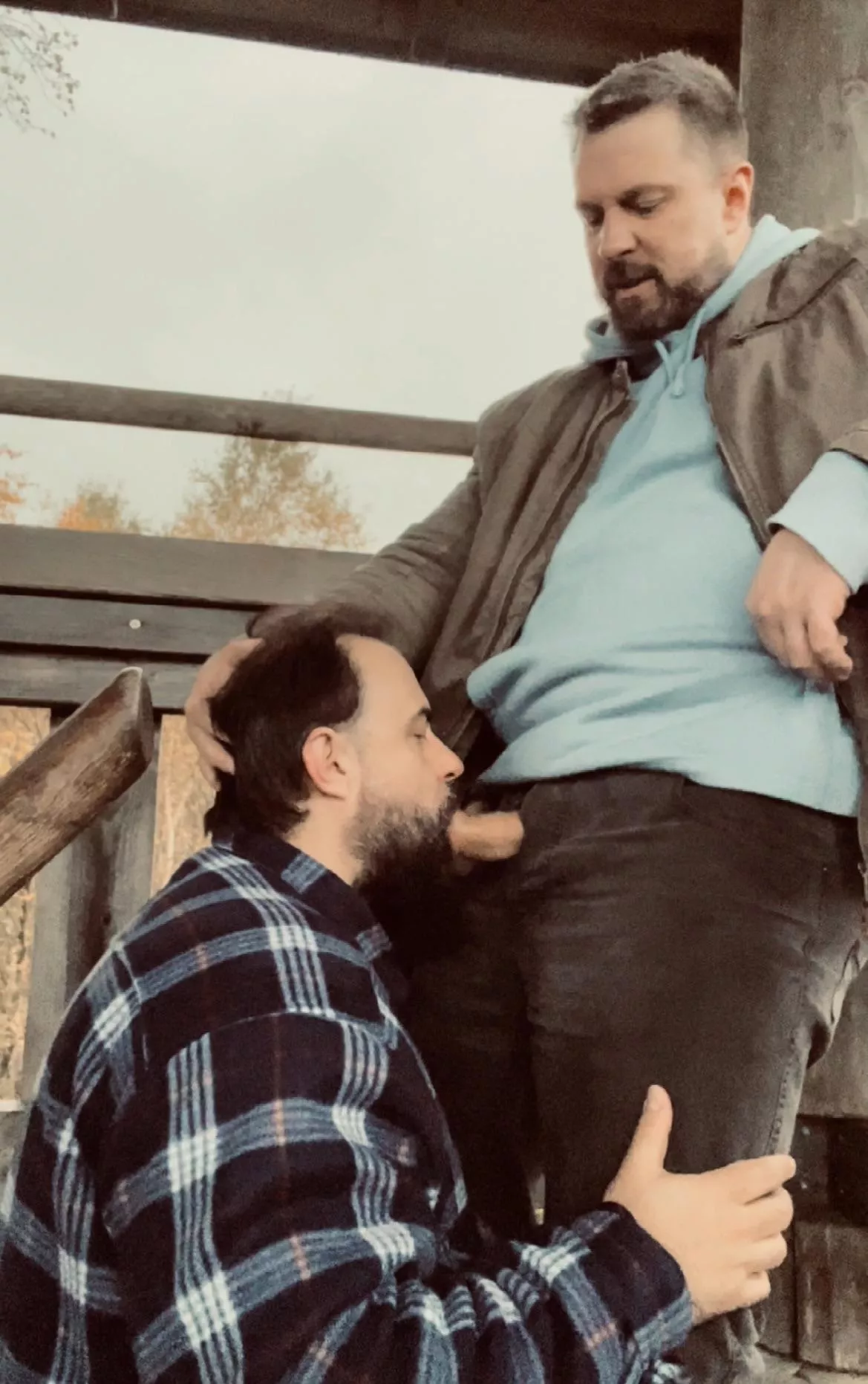 What’s your honest reaction when u see us doing this during a hike?. posted by Top_Handle2768