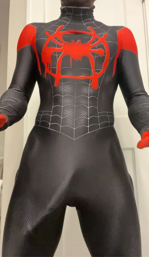 Who likes my costume? by MonsterPapiMeat