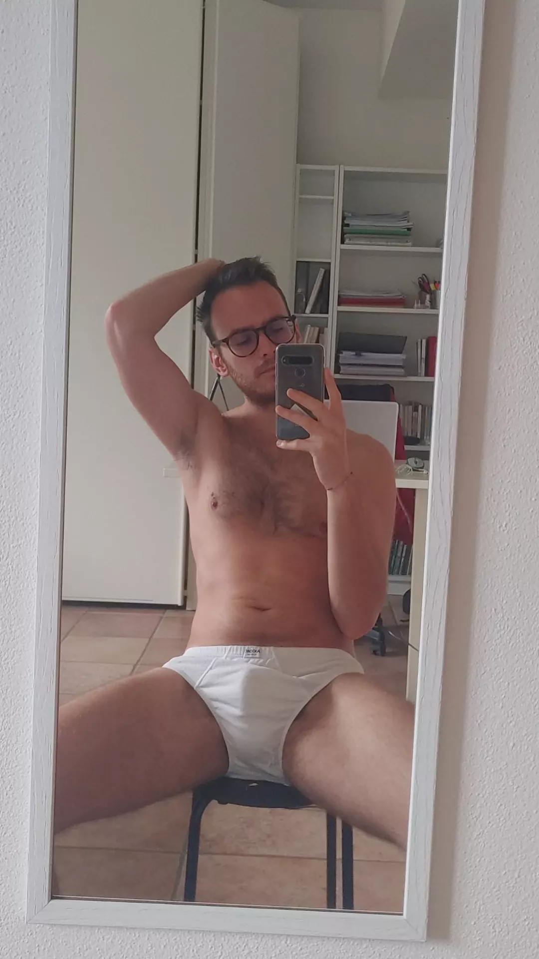 [25] Wanna sniff?😈 posted by frax_98