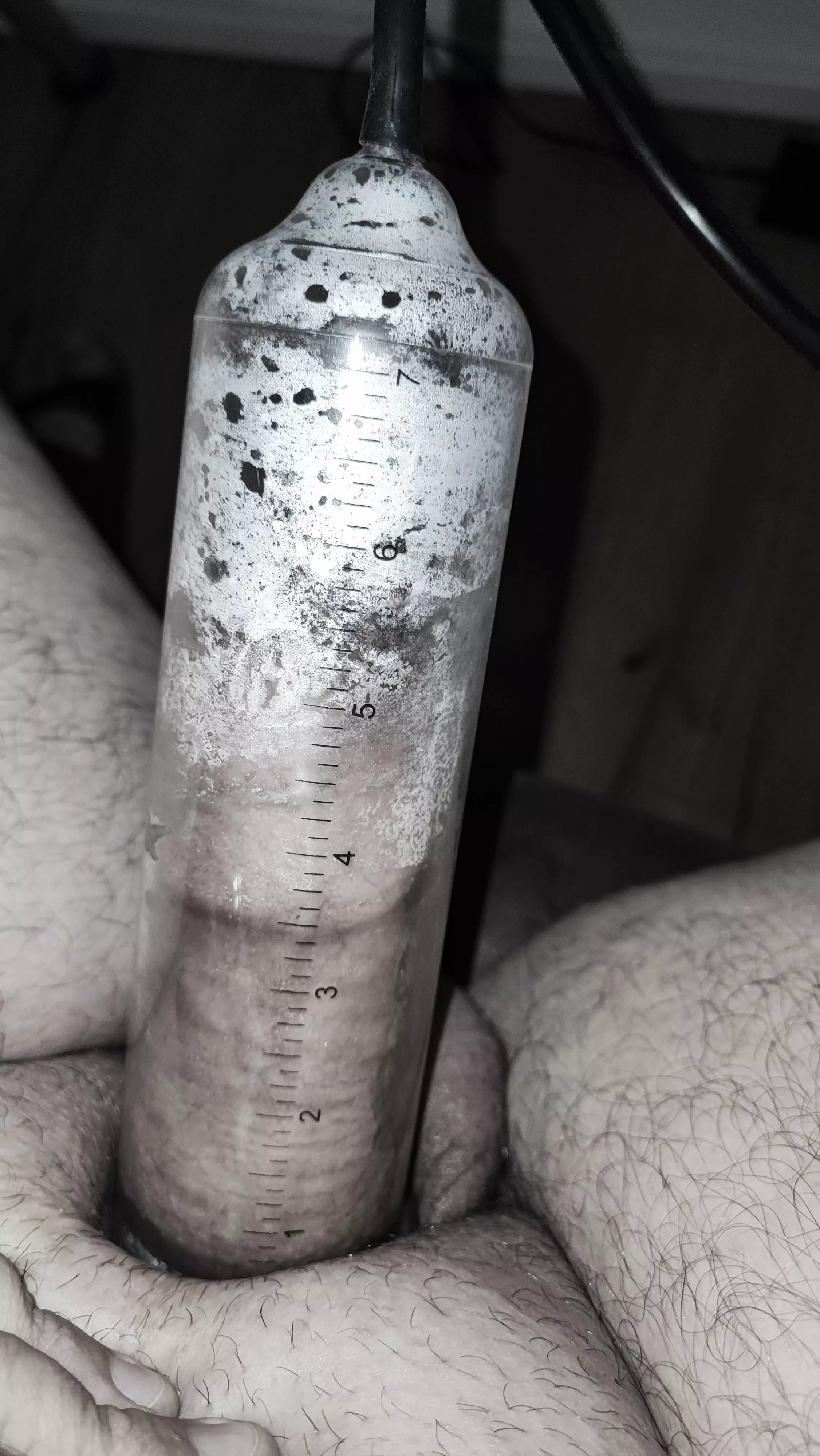 After Work pumping 😈 posted by leo_diabolus