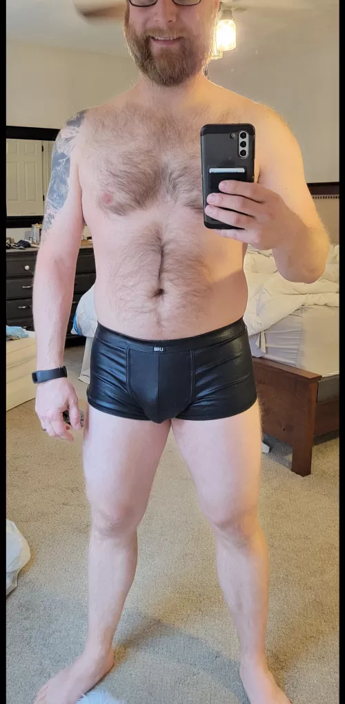 Another year older today. This is what 40 looks like by throwawaylurk283