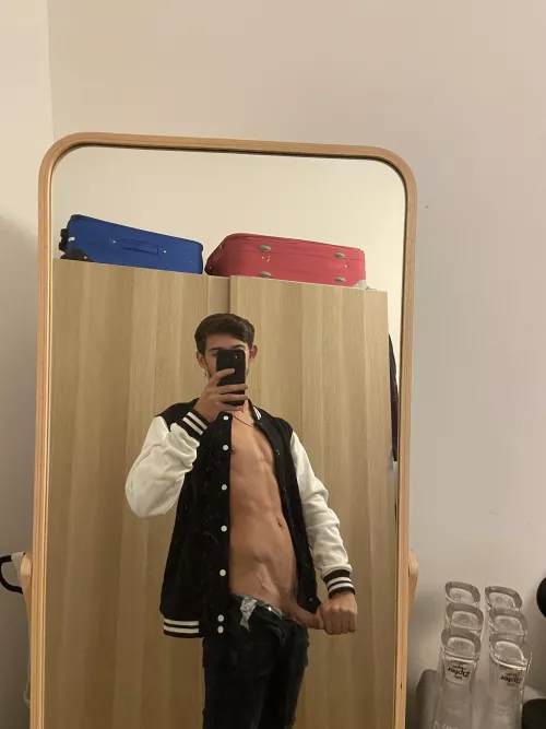 Can i leave the house like this ? by HistoricalRaise9744