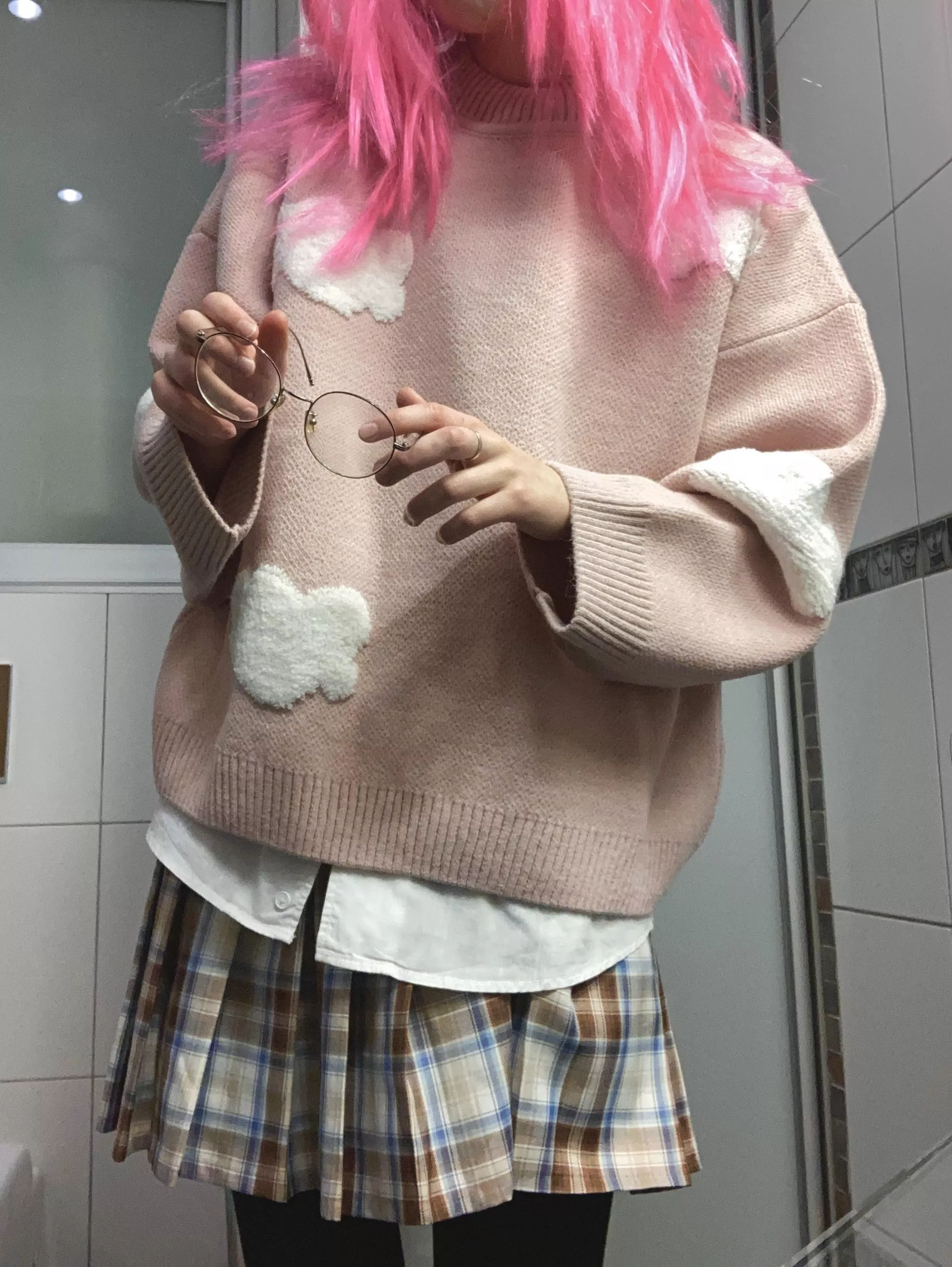 comfy fall outfit posted by Holiday-Release-8548