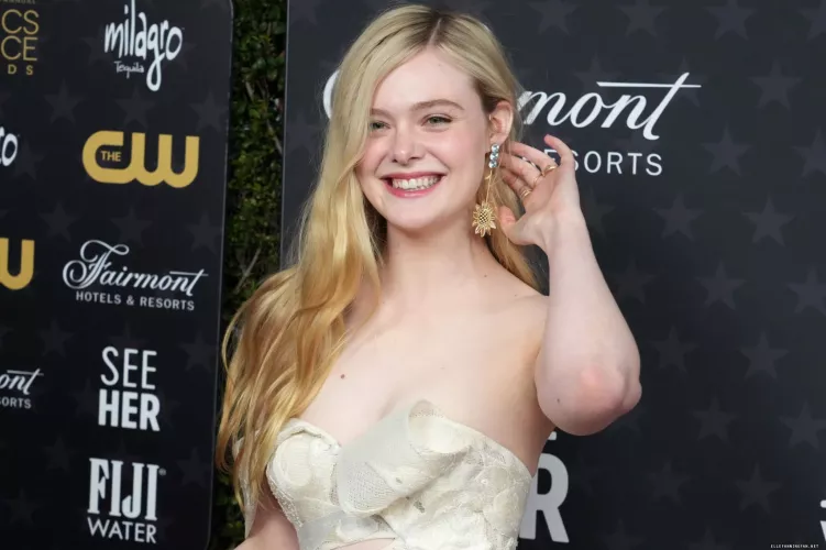 Elle Fanning by beautyadmirer_