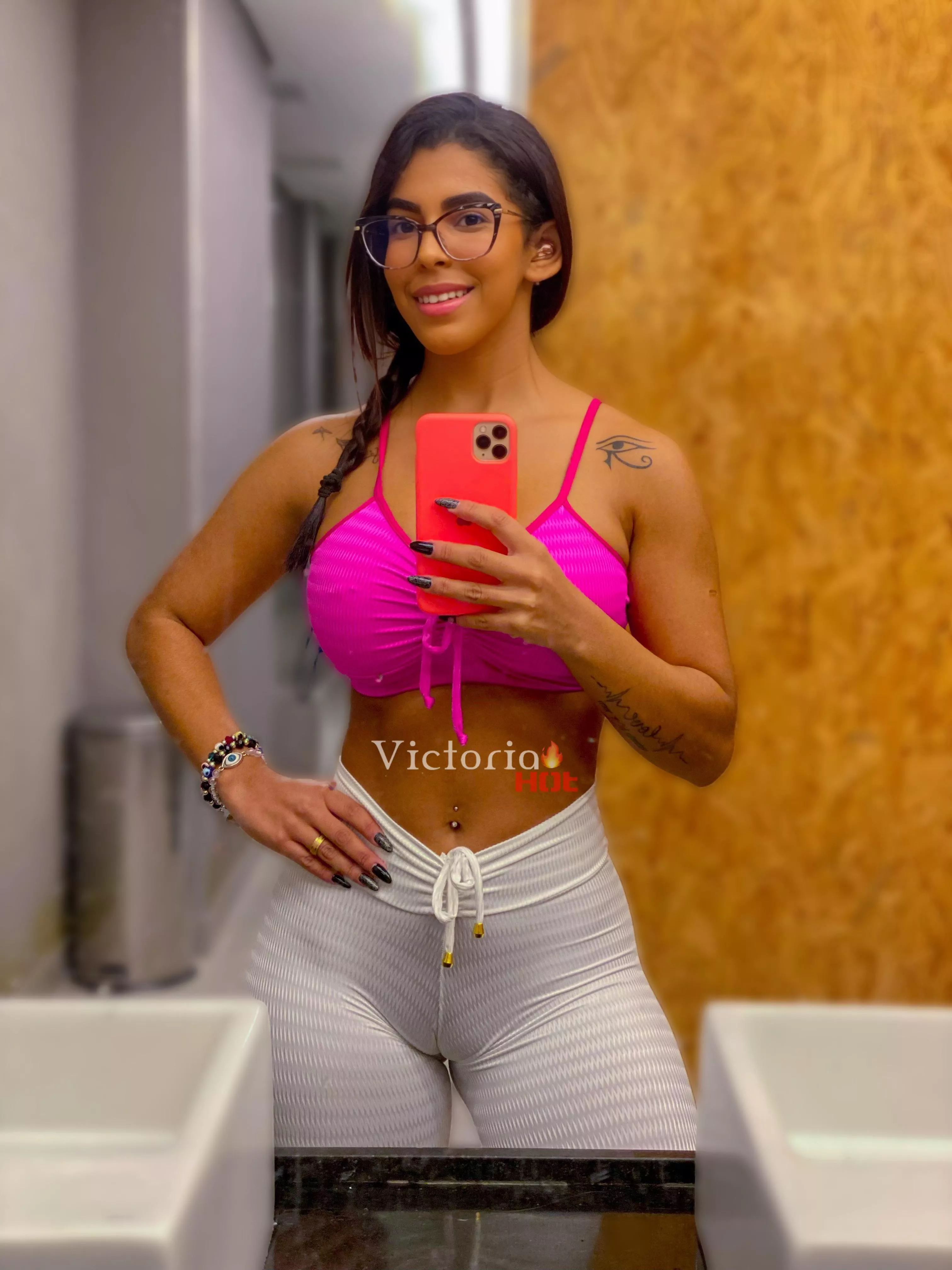 I love my pants!! posted by goddess_viic