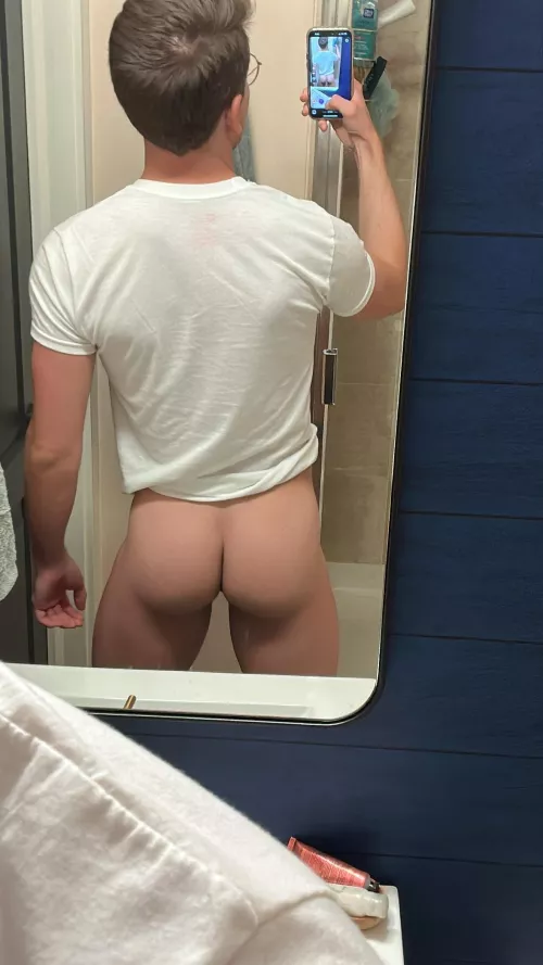 Is my ass breedable? by chicagoboygonewild