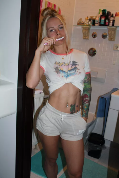 Just FYI: I am the cutest thing you will see today, now you can keep scrolling 🌈 by sagittarinaofficial