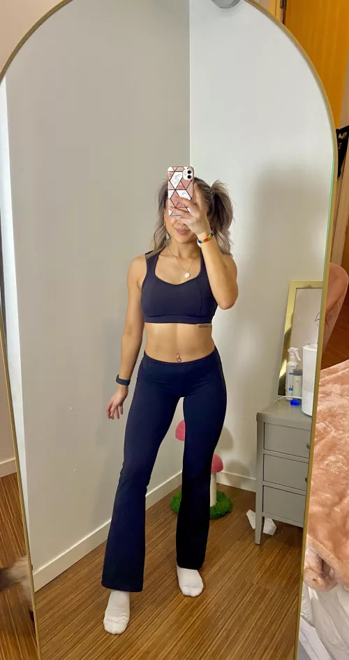 Just the innocent asian gym girl next door ;) by EllieBunnieXO