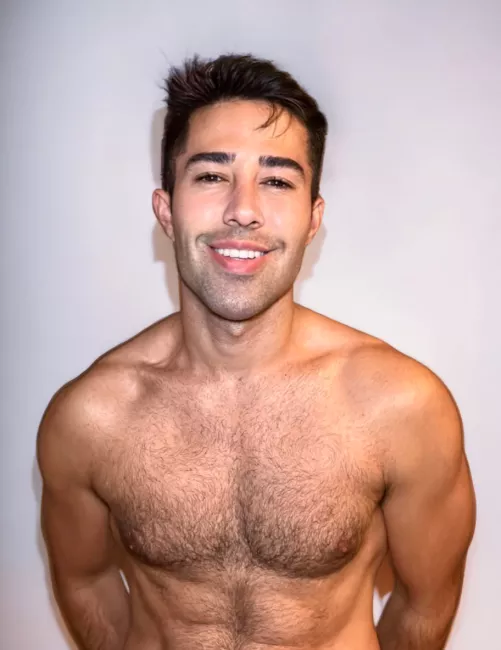 Letting my hair grow! Happy Sunday bros by Davh92