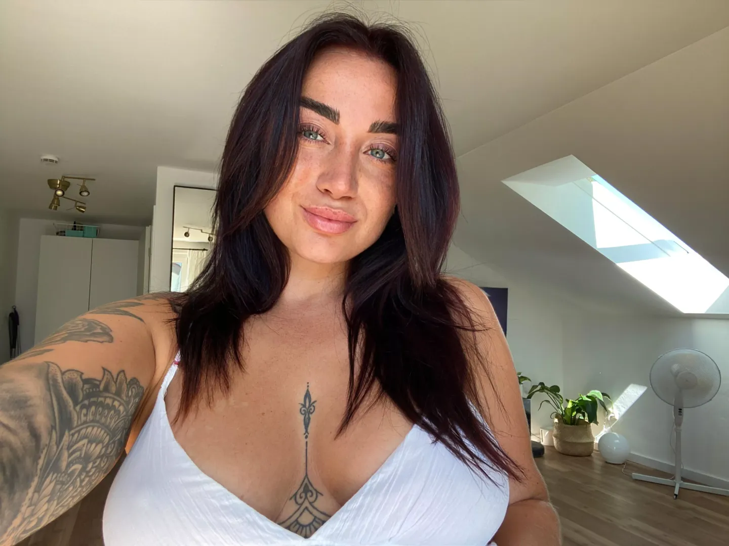 Natural selfie are the best posted by manliberty