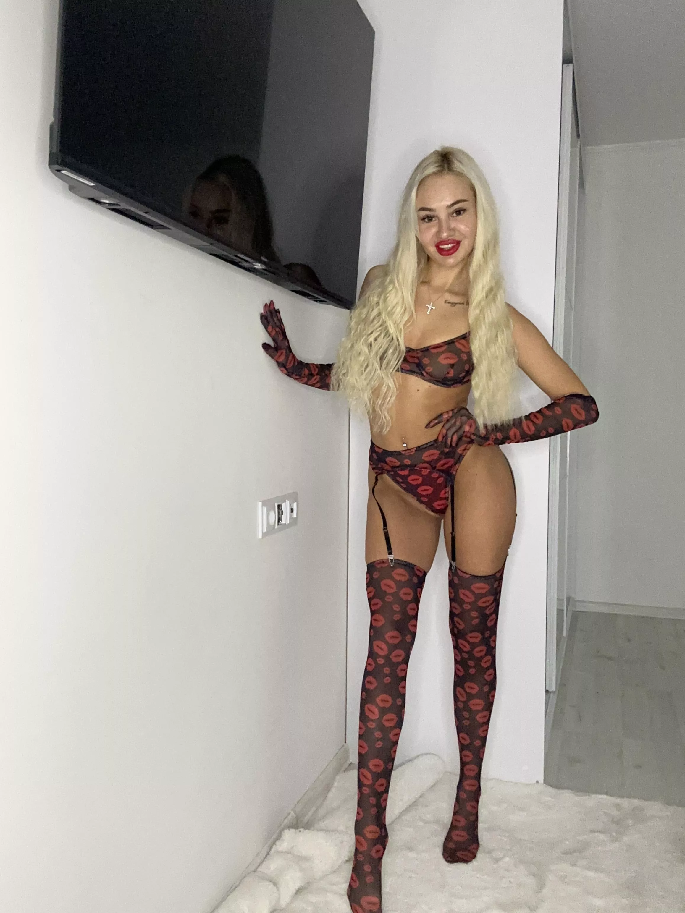 Needy Slut posted by ShabbyBooty