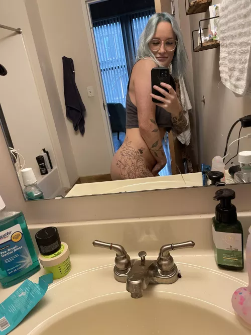 New tattoo makes it even hotter to grip these hips by _MyLittlePanda_