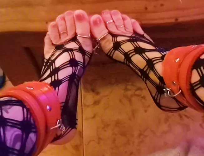 What would you do with my very small size 5's by One-Mycologist-3900