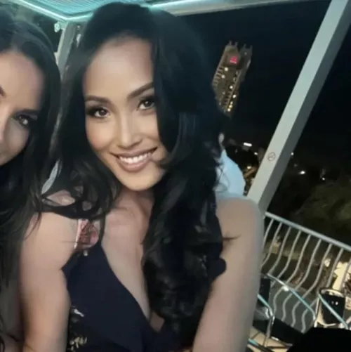 Would you swipe right? by Business_lucky88