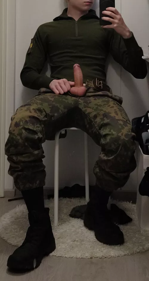 army twink at your service😈🍆 by TheHotLeo