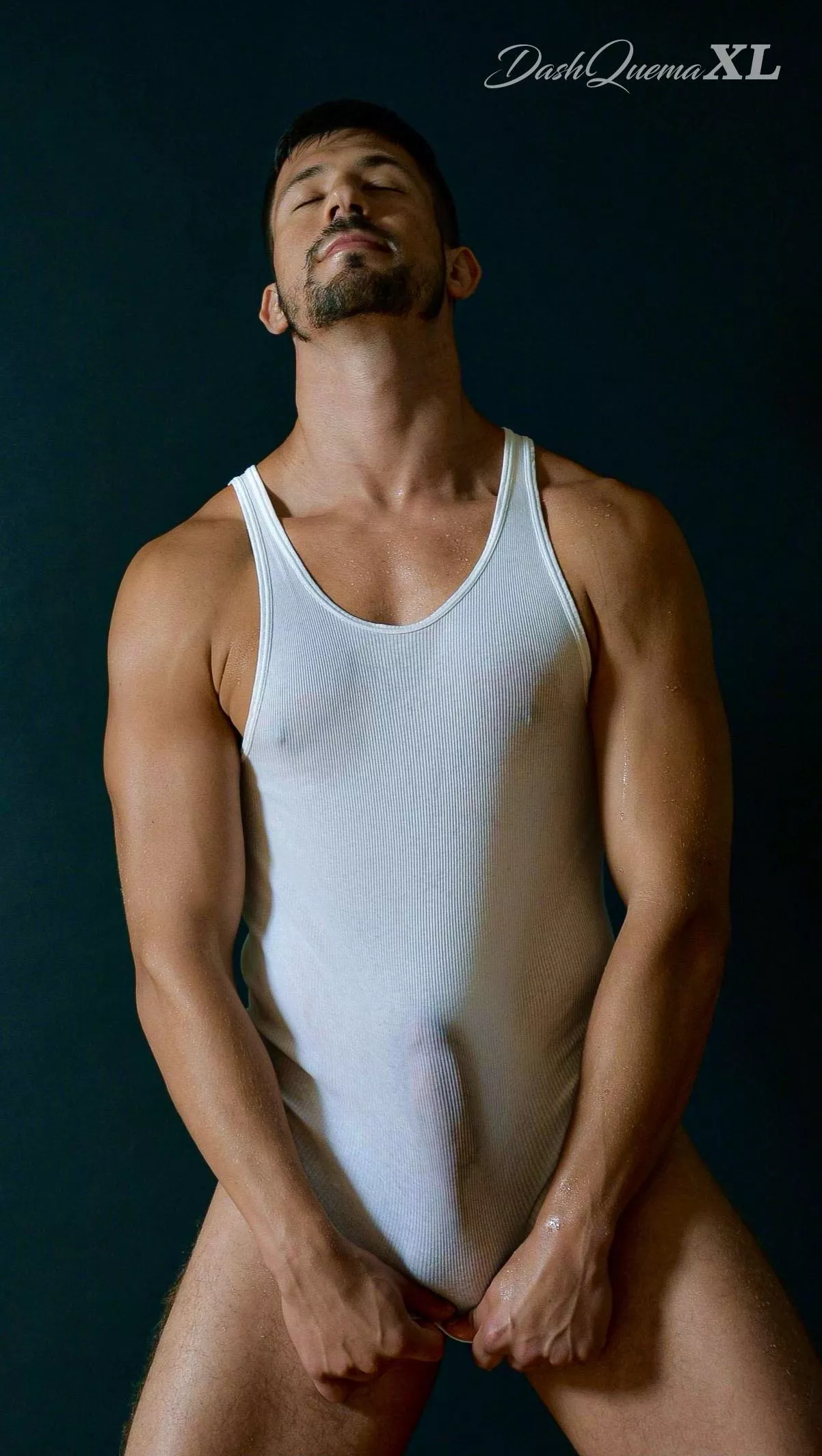 Bulging boner here for ya posted by DashQuemaXL