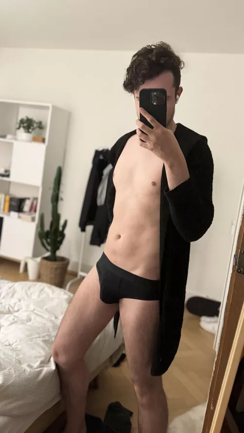 Getting kinda chilly 🥶 by JustStayAndBreath