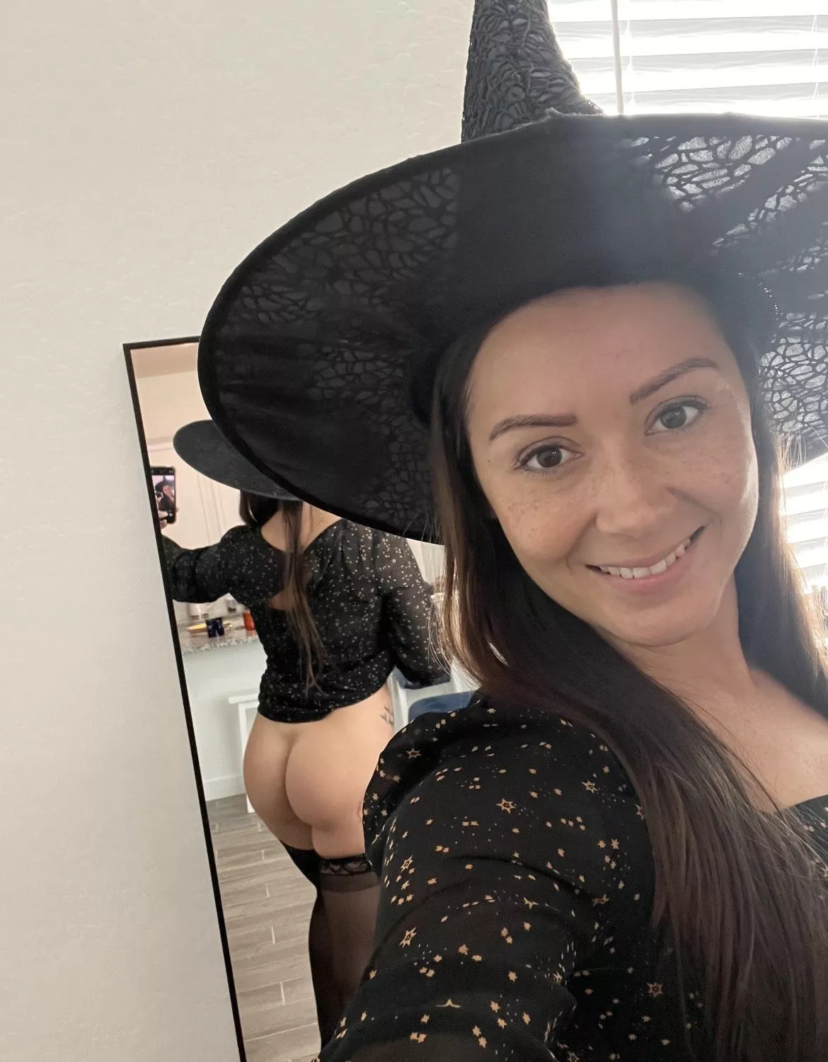Good witch or bad witch ? posted by Persuasive_Pussy