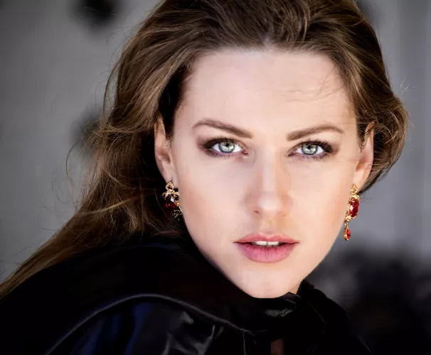 Olga Alberti by Reasonable-Owl-3857