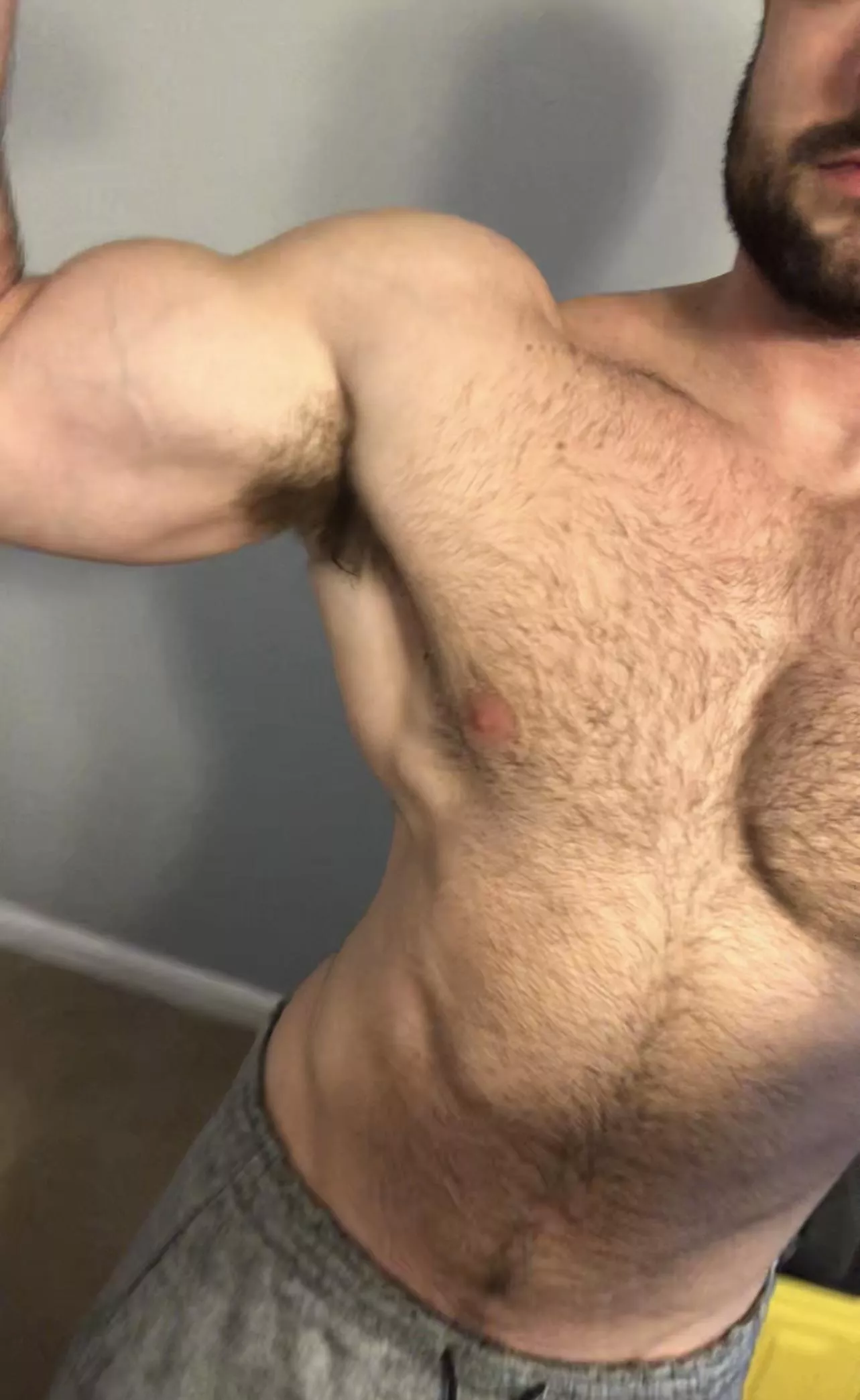 Smells so good after a workout posted by UKz5JJZ2m23