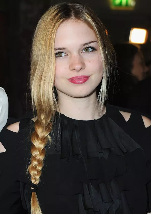 Stella del Carmen Banderas posted by cliptemnestra