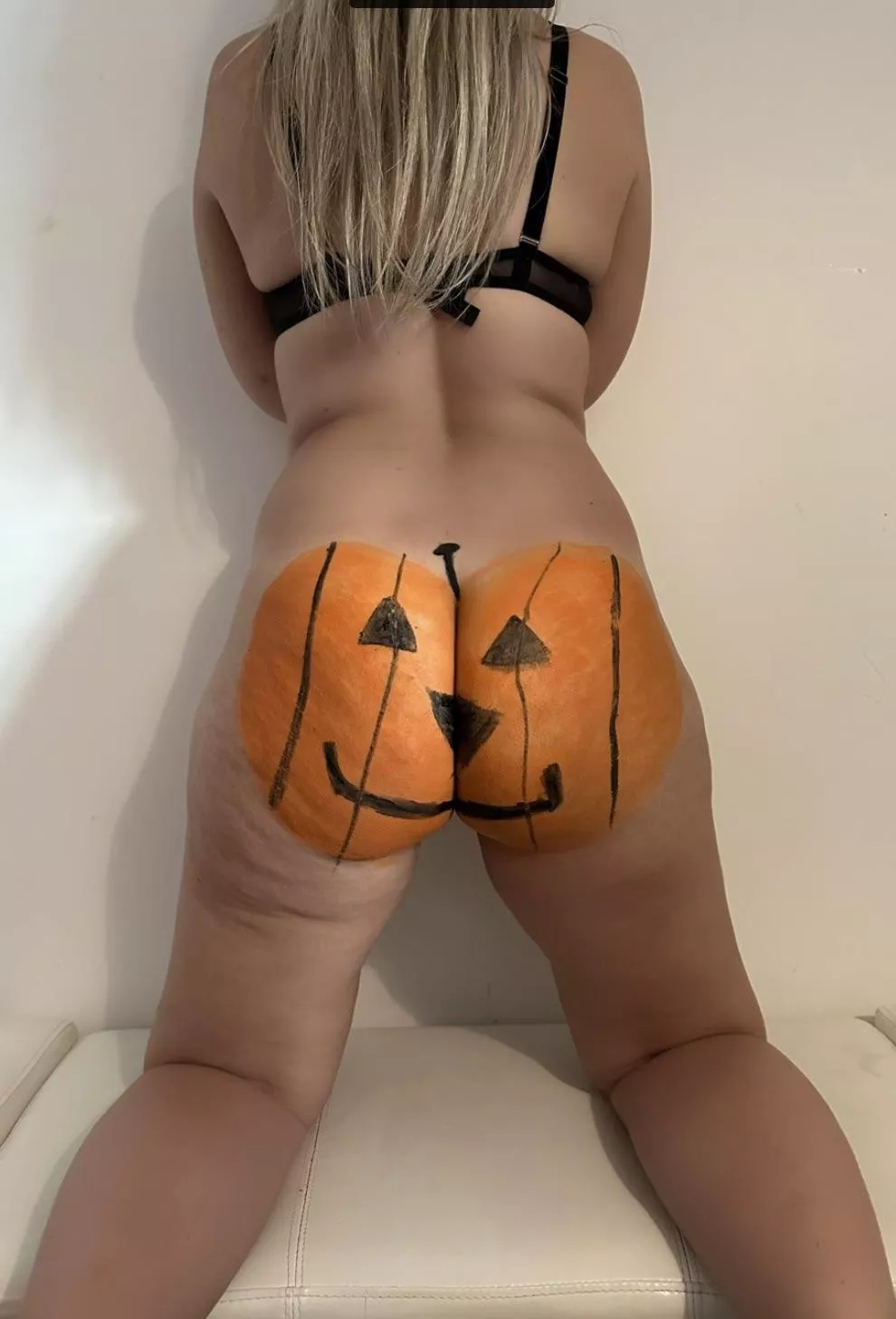 Wanna smash this pumpkin posted by juicylucybaker