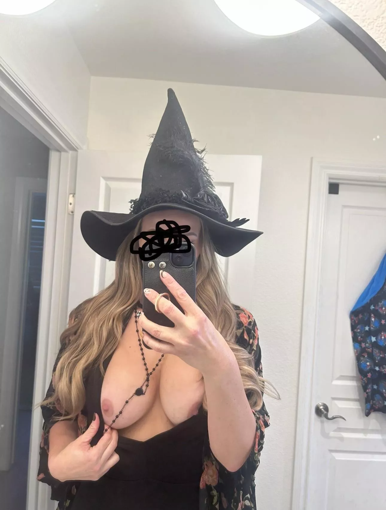 39 house wife happy HalloweenEr posted by Clean-Swordfish7400