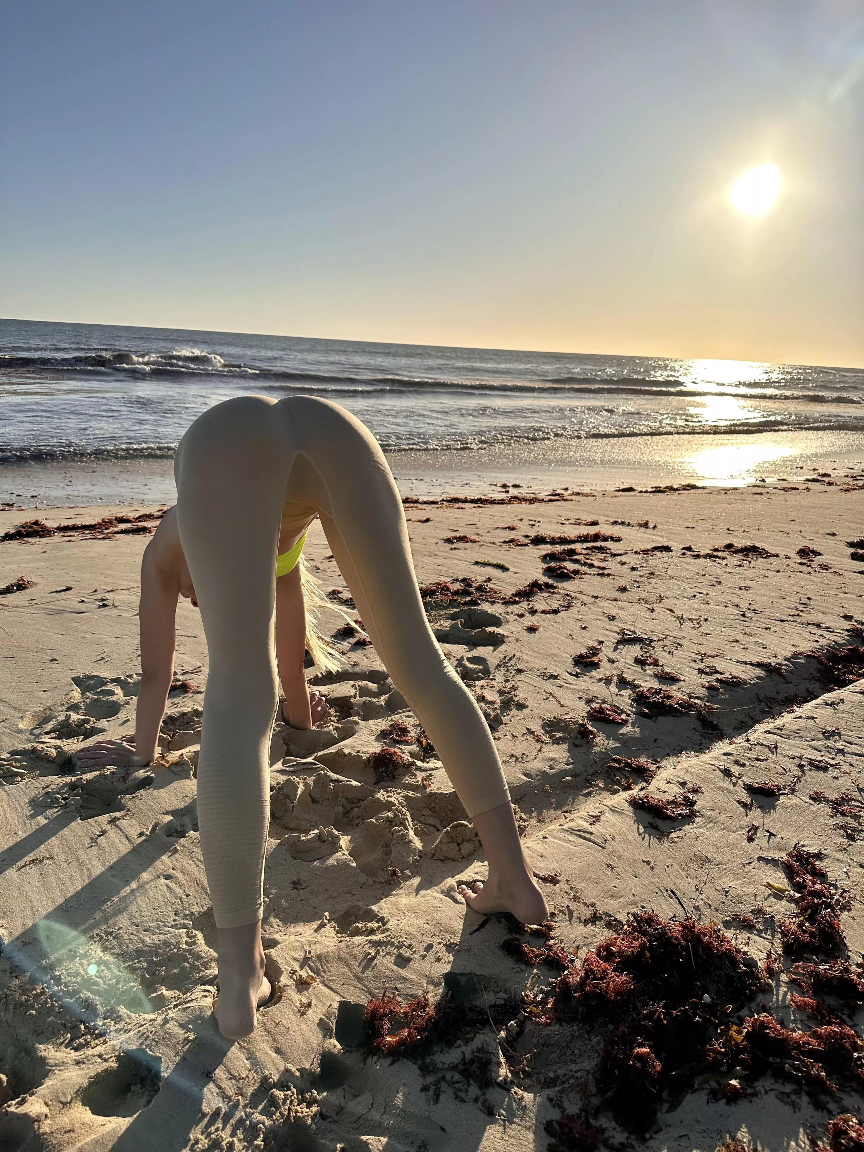 As the sunsets, my love for you rises posted by S3xySarah