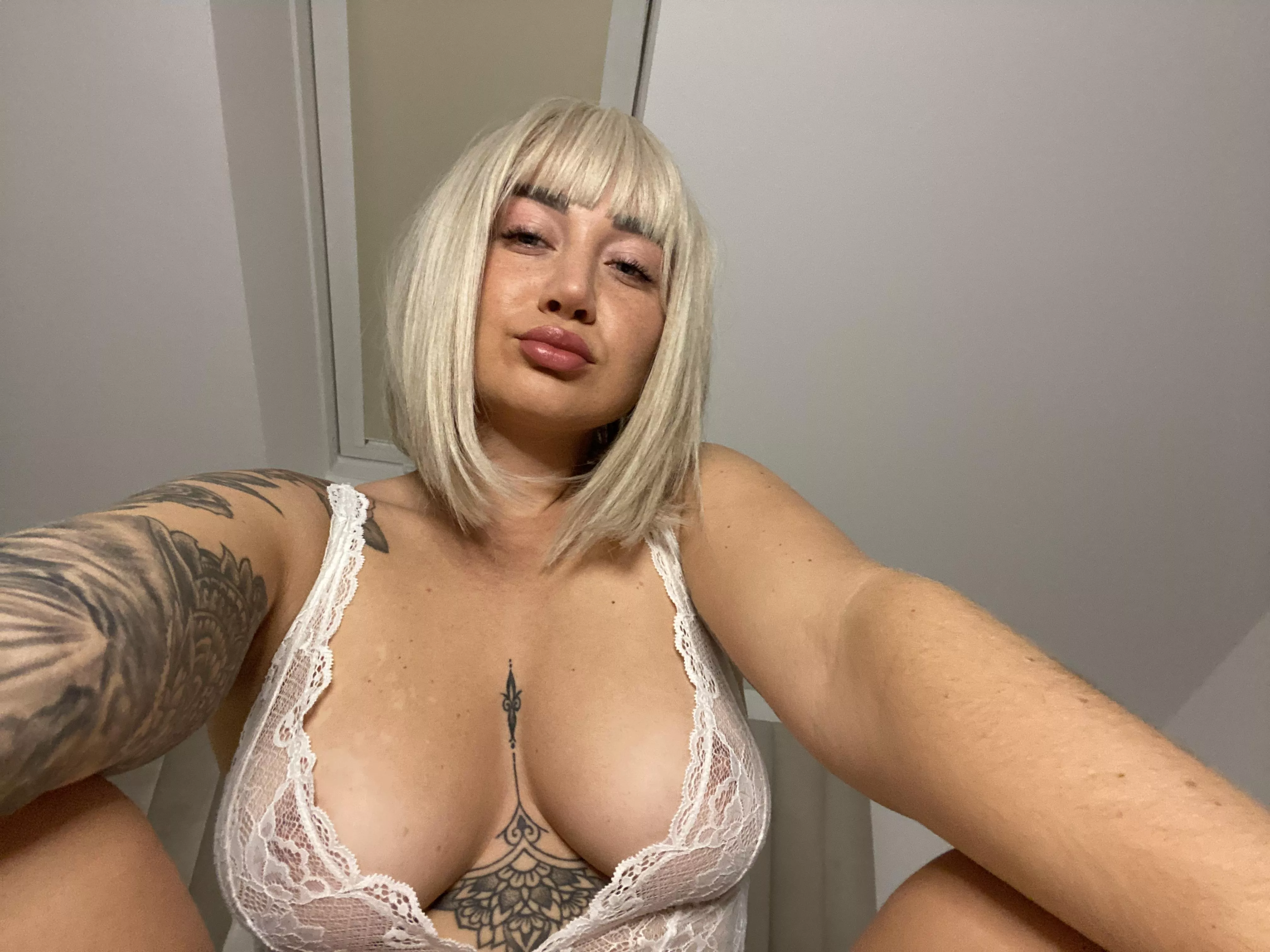 Can i be your 19 yo girlfriend from sweden? posted by ollyelche