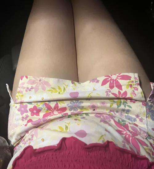 Do you like mini skirts? by starsodreamy