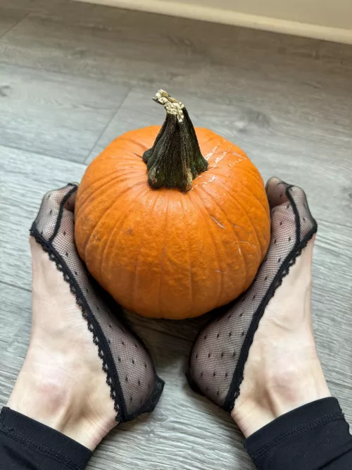 Feet treat? by SooSoft_ButFirm