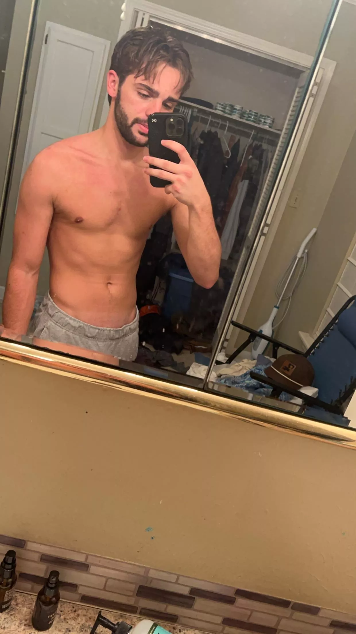 Grey sweatpants szn posted by gremlinreturns