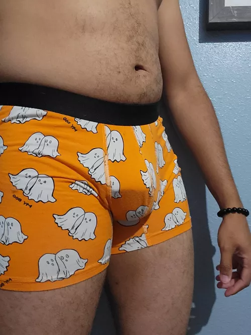 Happy Halloween! 👻🎃 by AnonymousCoupleKS