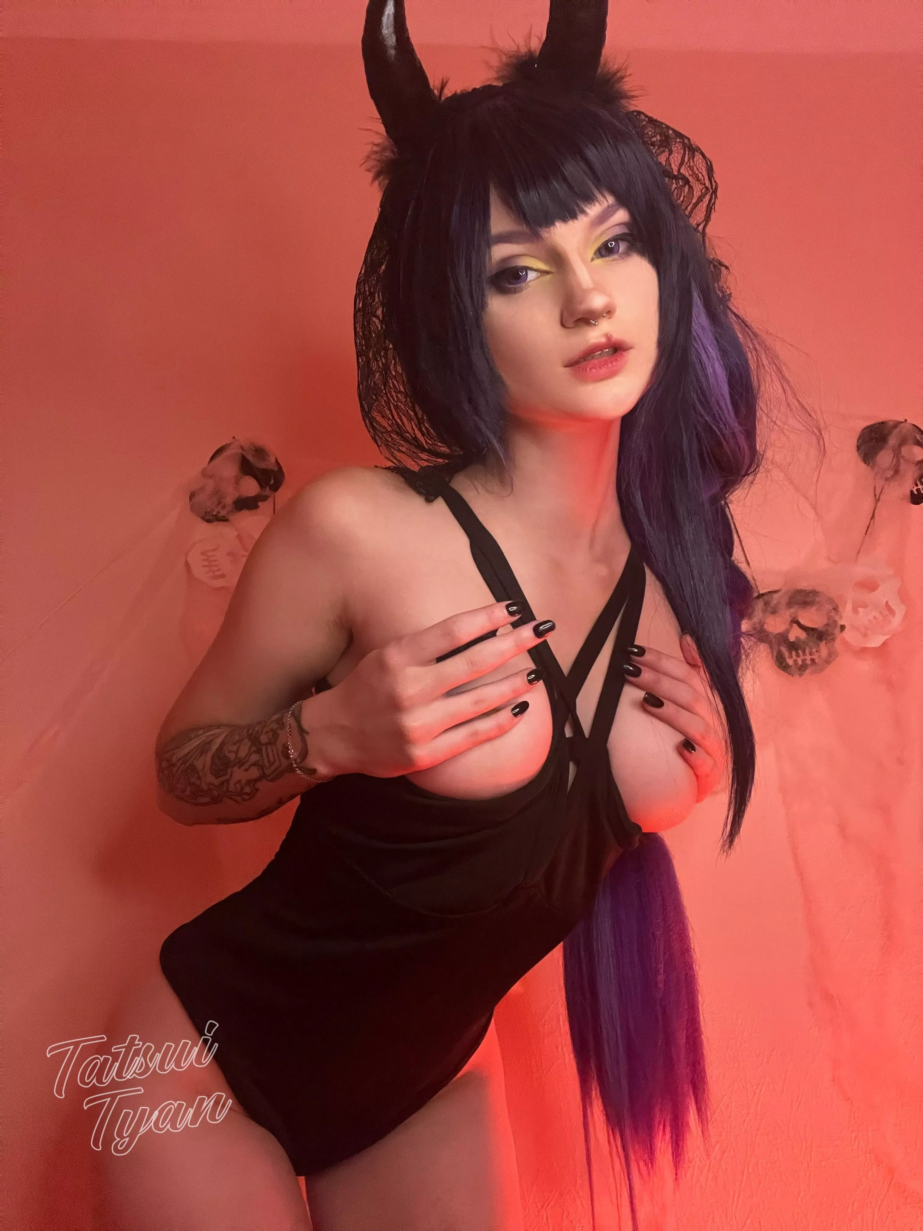 Happy Halloween 🎃 Raiden from Genshin Impact by TatsuiTyan posted by tatsui_tyan