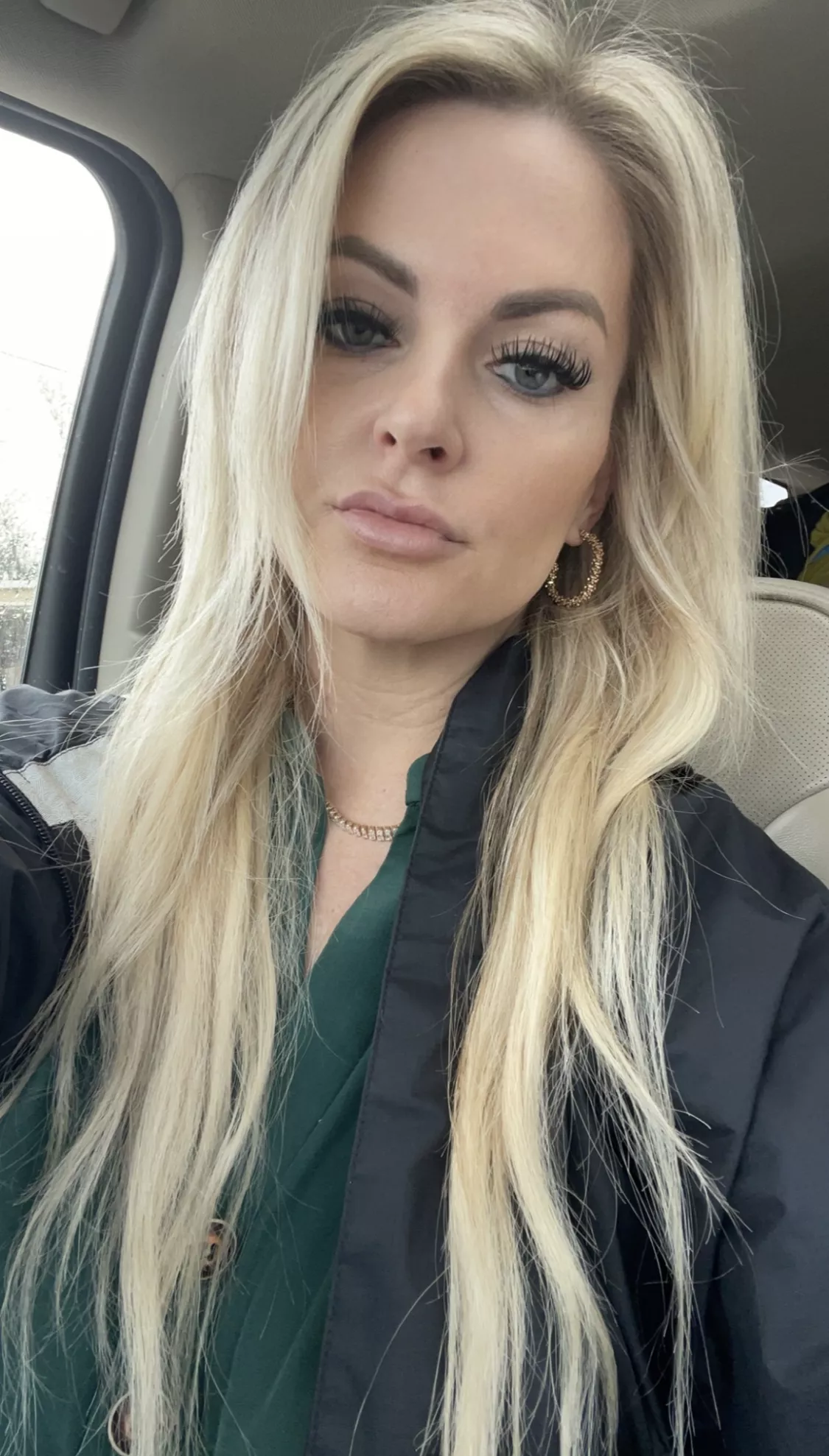 Just a dirty blonde.... posted by awholevibe69