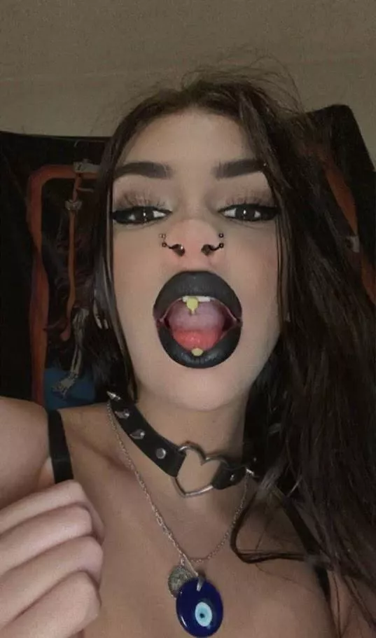 @lilbabybatsyboo posted by Lilbabybatsyboo