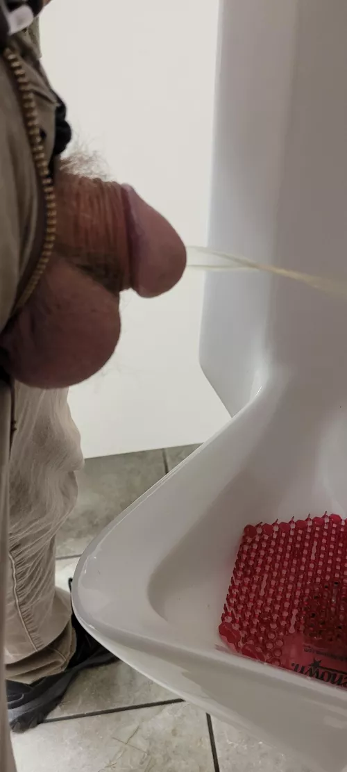 Little pisser by hungrygaybottom