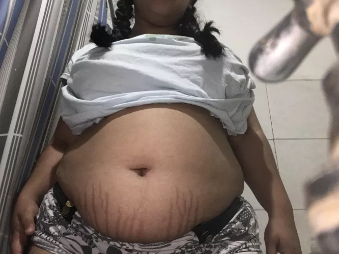 My belly is going to explode!!! And my stretch marks are getting bigger and bigger!!! I love eqt🥵🥵 by lumpaschubby
