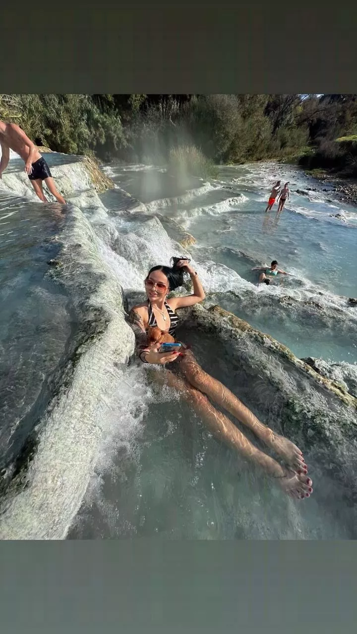 my body's begging for you posted by NLHsmw