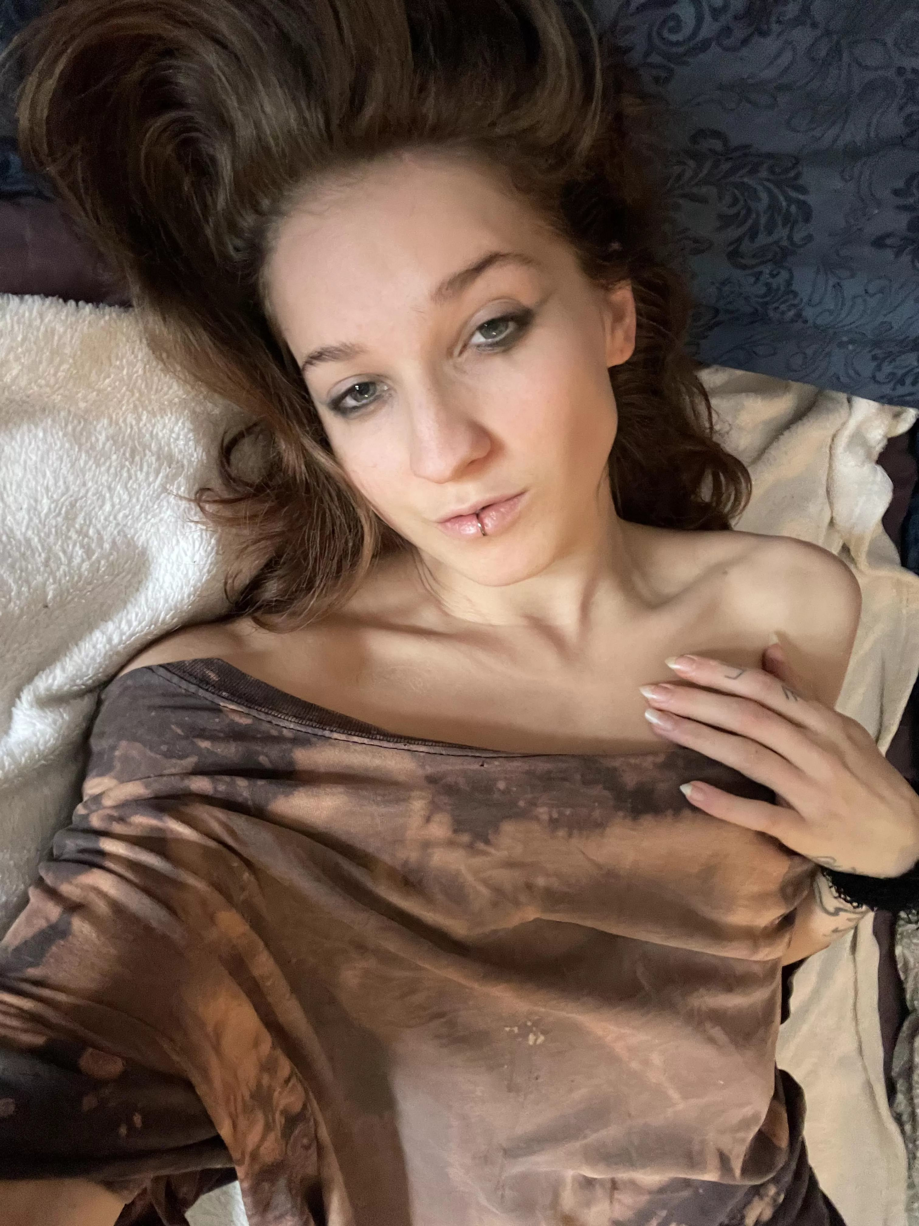 no tricks, only treats 😈 posted by SlimOpossum