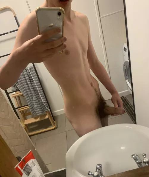 One day I’ll be brave enough to post my face on Reddit😅 by tauxy2