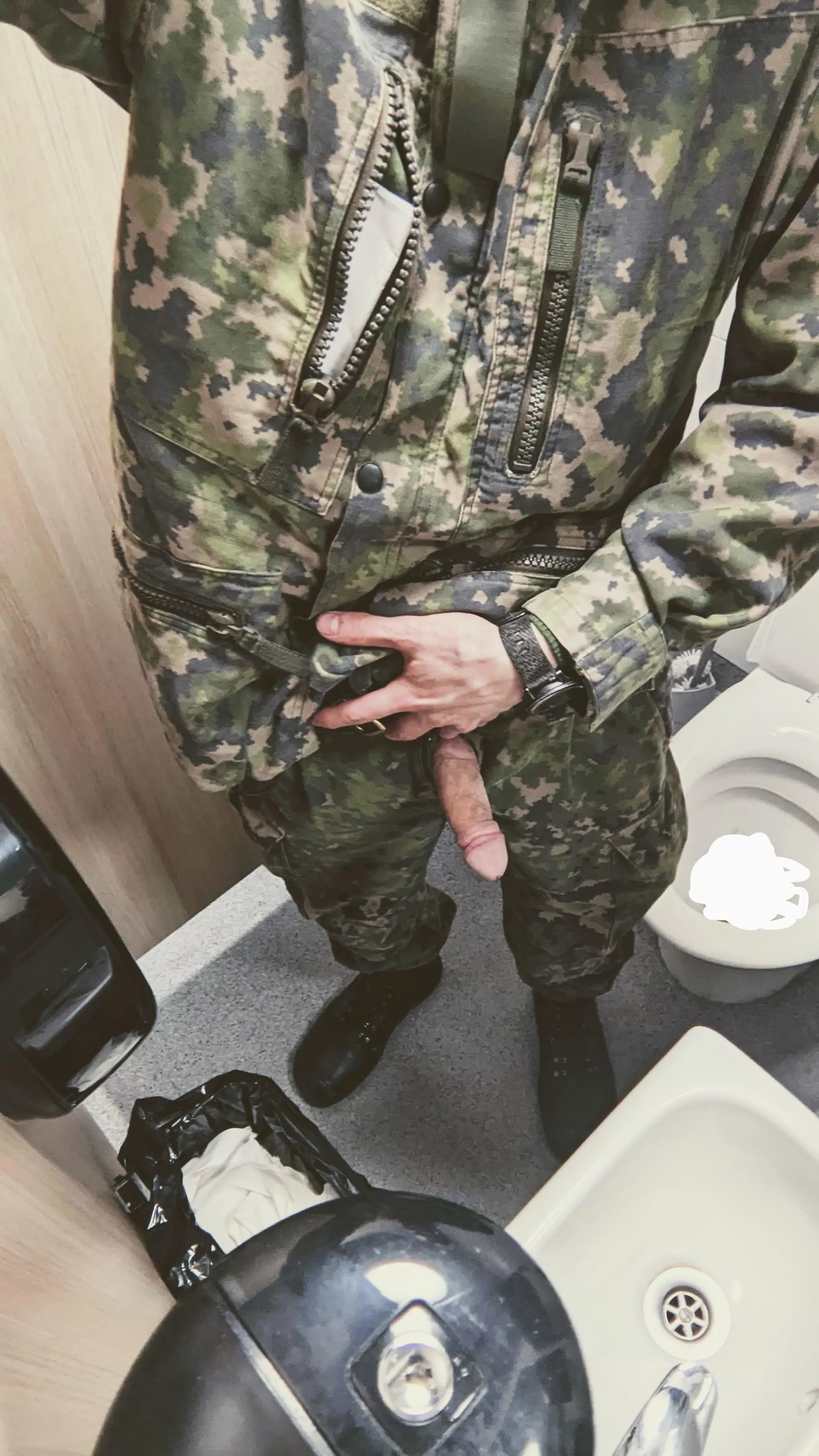 Peekaboo posted by Wonderful-Lock7646