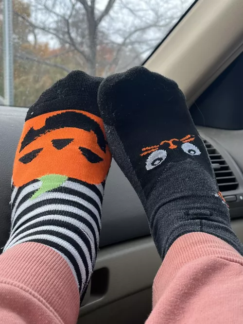 Still wearing my Halloween socks from yesterday 😊 how badly do you want to smell them? by mariacupofcoffee