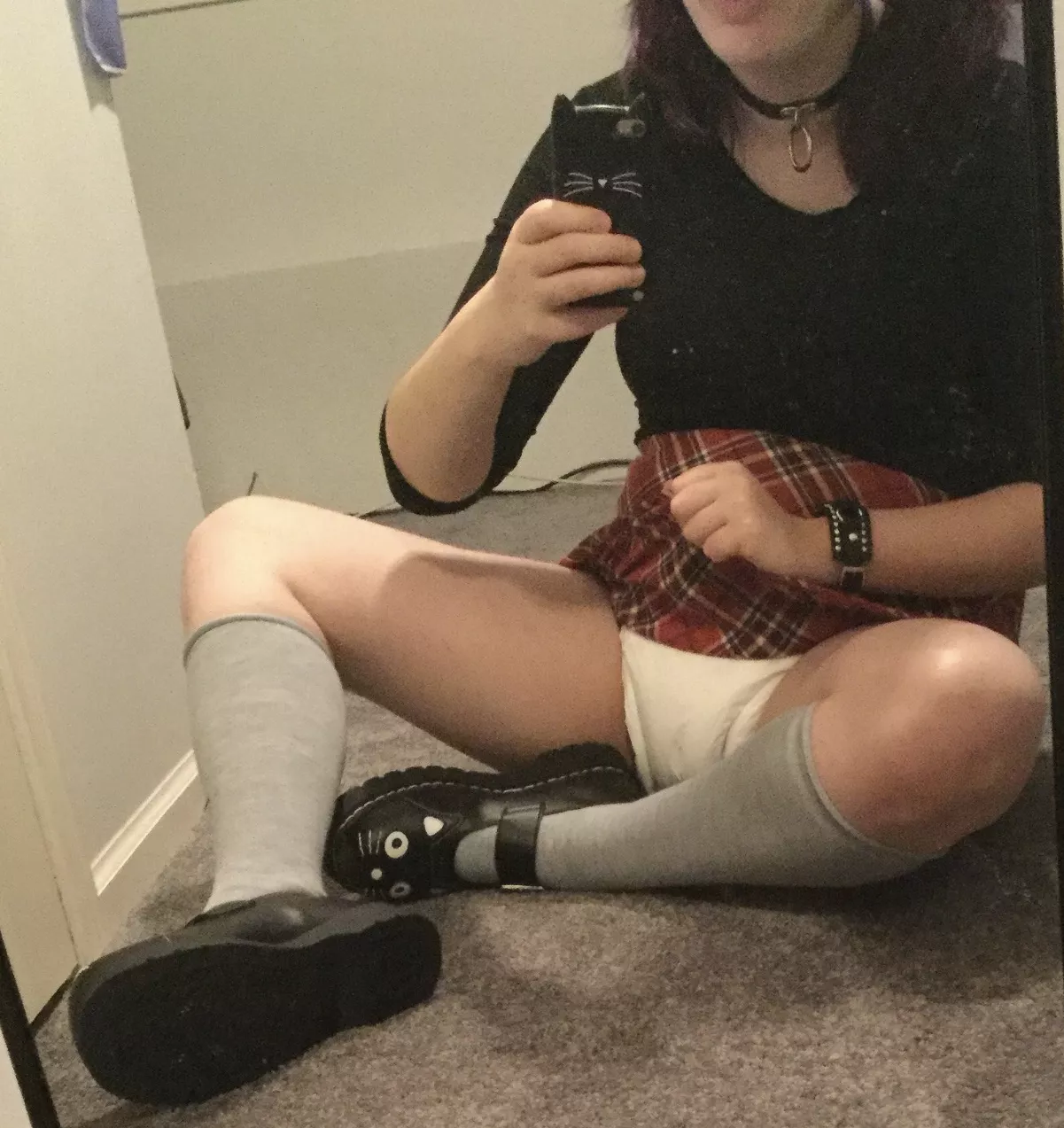 That diapered kinda punk? school babe look tho posted by CrimsonAndCherry