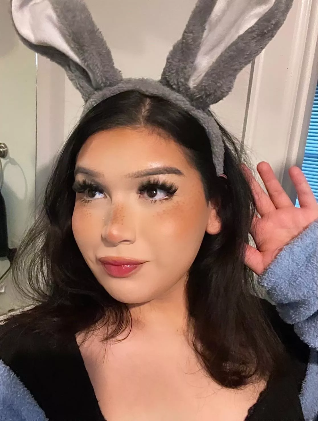 these ears were too big and wouldn’t stay on lol posted by stellakittyy