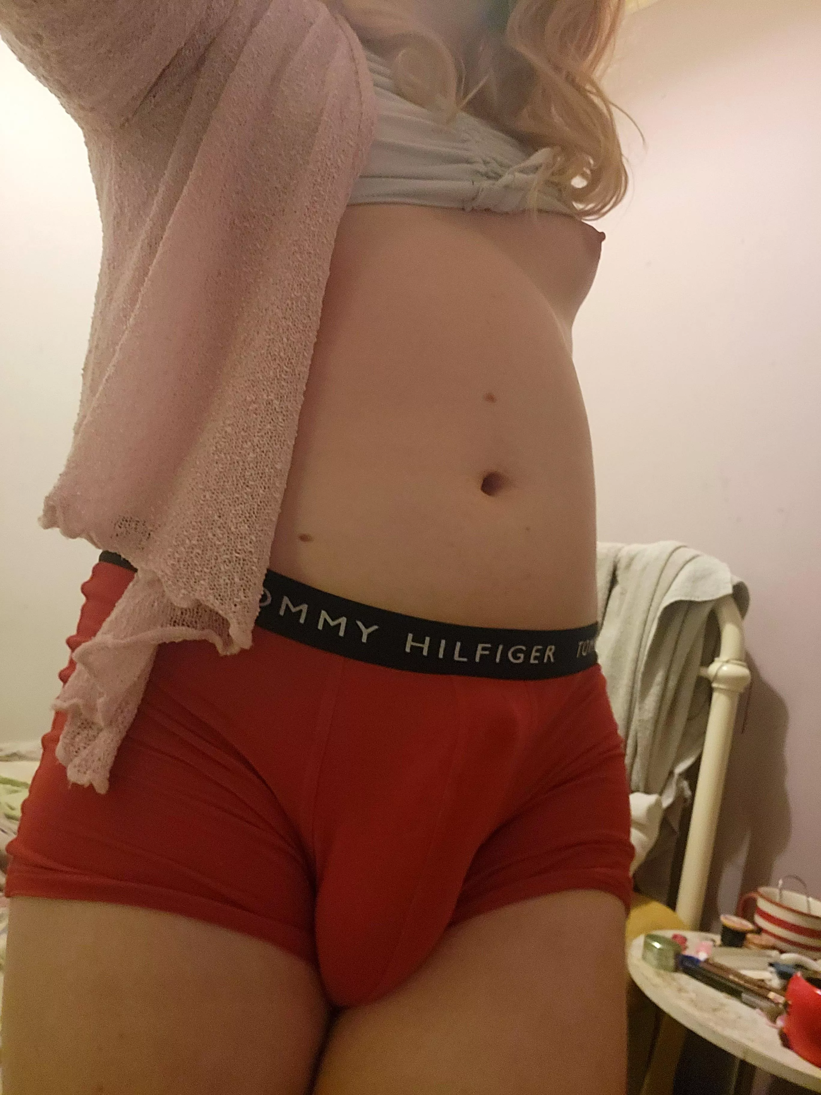 Titty out, dick perfectly hidden 🤭 posted by nsedmusfw