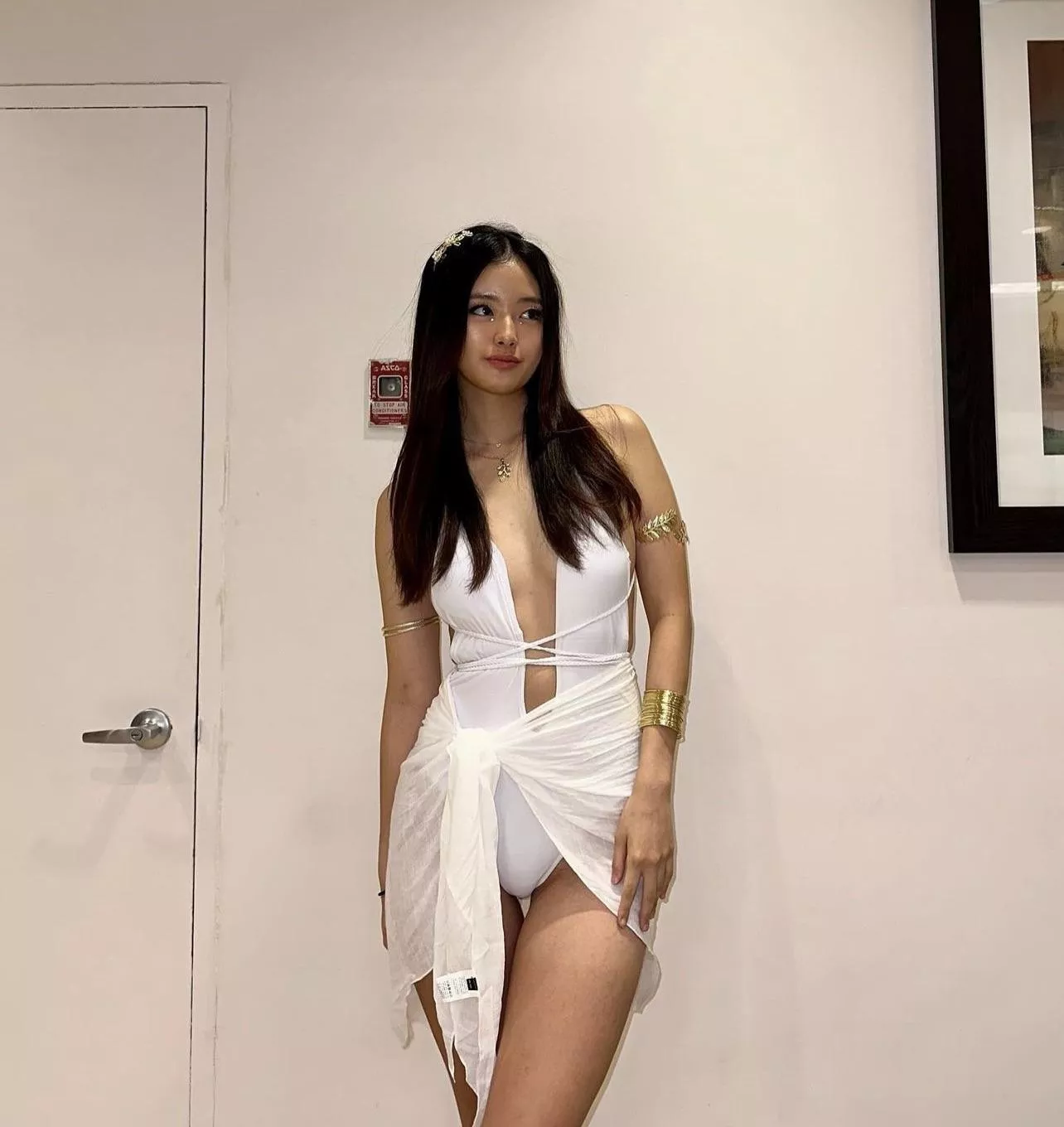 What would you do to her in that outfit posted by Genius114