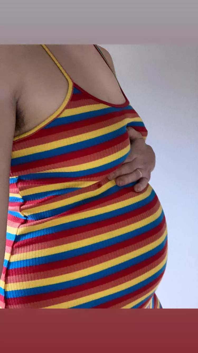 Would you accept my pregnant nudes? posted by nomadic_womban